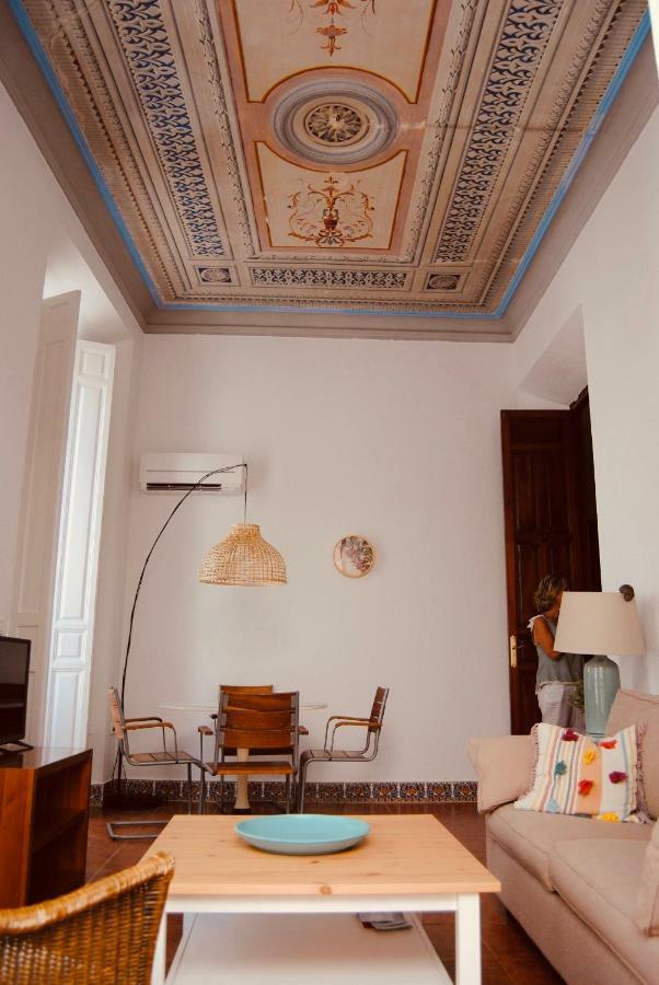 Apartamento Luz y Sencillez en el Centro Histórico de Málaga Exterior foto