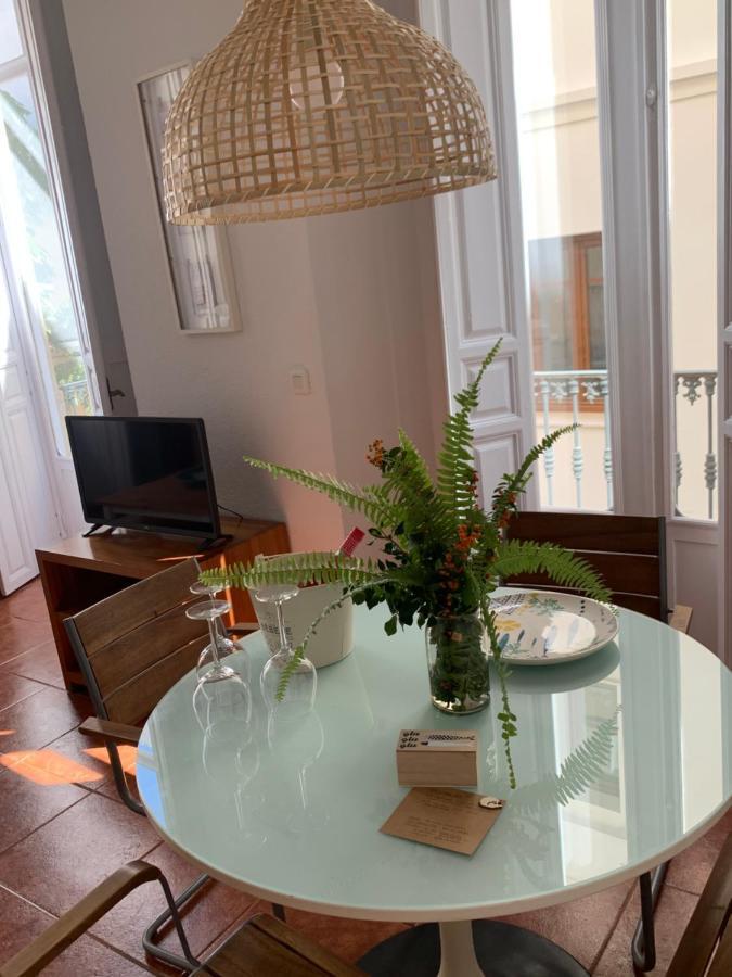 Apartamento Luz y Sencillez en el Centro Histórico de Málaga Exterior foto